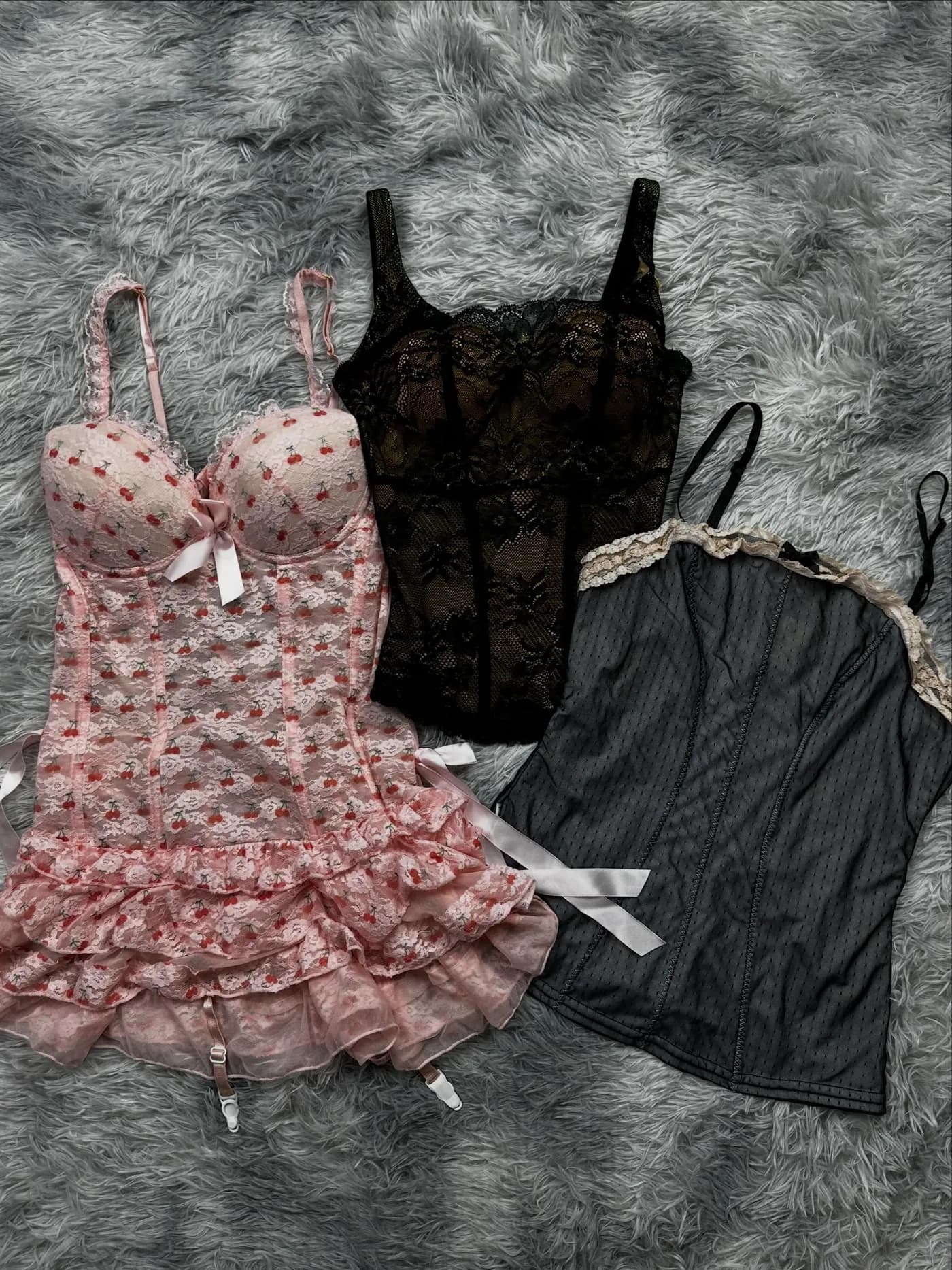 Mixed Women’s Tops